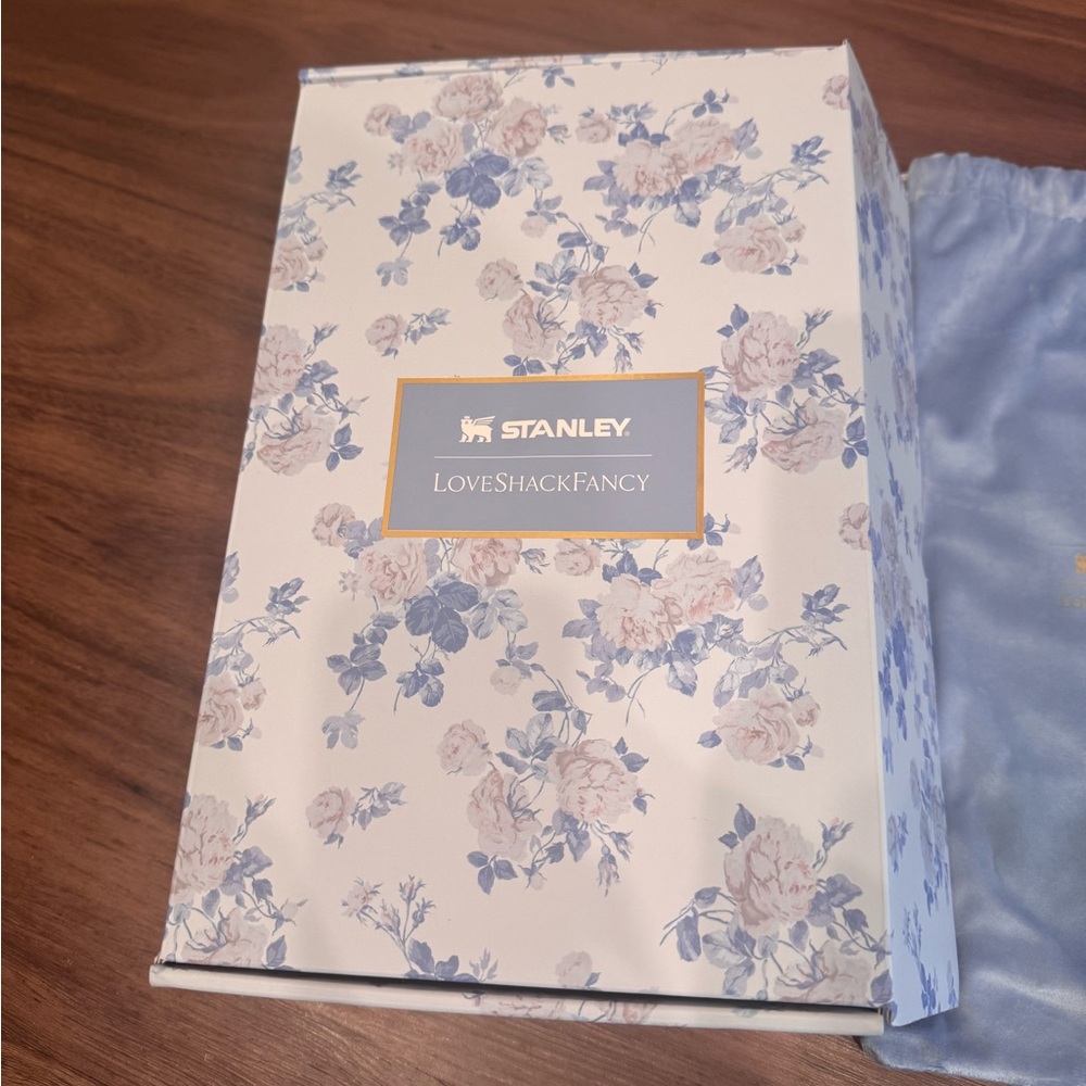 LoveShackFancy Stanley Box, dust bag, ribbon, and tissue paper - Picture 5 of 9